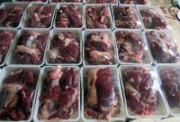 بیش از یکهزار بسته گوشت قربانی در گچساران توزیع شد