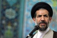 خطیب جمعه تهران: آمریکا قبل اینکه دوباره با حادثه‌ای مانند افغانستان مواجه شود منطقه را ترک کند