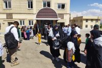 دانش‌آموزان دختر مراغه به مناطق جنگی شمالغرب کشور رهسپار شدند