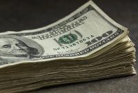 دلار تسلیم روز استقلال شد