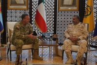 دیدار فرمانده تروریست‌های سنتکام با مقام نظامی کویت