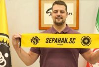 سرمربی مونته‌نگرویی با سپاهان قرارداد بست