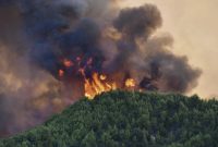 ششمین روز آتش سوزی در یونان/ مهار آتش دشوار است