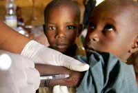 واکسیناسیون کودکان در «وضعیت قرمز»