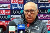 بردیف:بازی راحتی با فولاد نداریم/ تمامی بازیکنان شرایط خوبی دارند