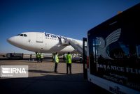 تعویض تایرِ هواپیمای فوکر ۱۰۰ هما در مسیر تهران- زاهدان