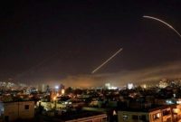 حملات موشکی رژیم صهیونیستی به جنوب و غرب سوریه+ عکس و فیلم