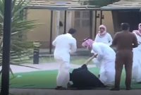 حمله وحشیانه ماموران امنیتی سعودی به یک یتیم خانه + فیلم