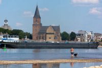 خطر تعطیلی صنایع آلمان با کم شدن آب رودخانه راین