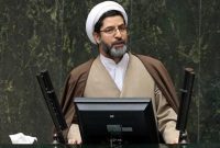رئیس کمیته پولی و بانکی مجلس روسای سابق بانک مرکزی را به مناظره دعوت کرد