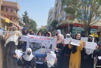 زنان کابل در اعتراض به ممنوعیت آموزش دختران تظاهرات کردند