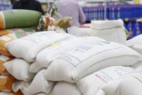 سه اقدام دولت برای کاهش قیمت کالاهای اساسی/قیمت برنج کاهش یافت