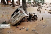 سیلاب روز یکشنبه ۶ شهرستان چهارمحال و بختیاری را درگیر کرد