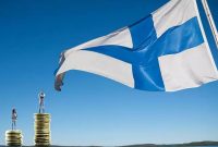شکاف عمیق بین احزاب حاکم/ دولت فنلاند بررسی قانون دستمزد یکسان مرد و زن را متوقف کرد