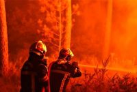 فرانسه برای مهار جهنم آتش‌ از کشورهای دیگر درخواست کمک کرد
