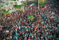 ماجرای جعل پرچم ایران در تصاویر تظاهرات بغداد+ تصاویر