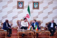 وزیر بنادر و کشتیرانی هند وارد تهران شد