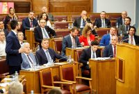 پارلمان مونته‌نگرو طرح عدم اعتماد به کابینه را تصویب کرد