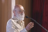 یزیدیان زمان در فلسطین به مردم این کشور میتازند/انقلاب اسلامی ایران انقلاب حسینی است یزیدیان زمان در فلسطین به مردم این کشور میتازند/انقلاب اسلامی ایران انقلاب حسینی است
