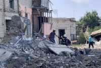 ۱۲ زخمی بر اثر اصابت موشک به نزدیکی نیروگاه هسته‌ای اوکراین