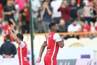 برتری پرسپولیس مقابل نفت آبادان در نیمه نخست