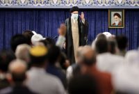 رهبر انقلاب: پرچم جمهوری اسلامی همان پرچمی است که انبیاء و ائمه برداشتند