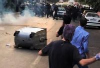 آزاد شدن ۴۰۰ نفر از زندانیان اغتشاشات اخیر/ دادستان تهران: عناصر اصلی در بازداشت می‌مانند