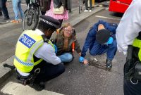 بازداشت ۲۶ فعال محیط زیست در لندن