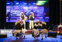 جشنواره اقوام ایرانی و نمایشگاه صنایع دستی و سوغات در قزوین افتتاح شد