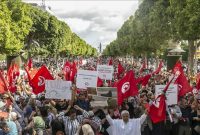 هزاران نفر در تونس علیه حکومت تظاهرات کردند