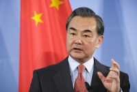 وانگ یی: آمریکا تلاش برای مهار چین را متوقف کند