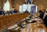 دانشجو باید به موقع و با صدای رسا راه را از بیراه تبیین کند