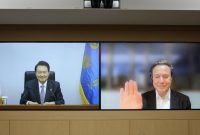 درخواست کره‌جنوبی از ایلان ماسک برای ایجاد مرکز تولید خودروهای الکترونیک در این کشور