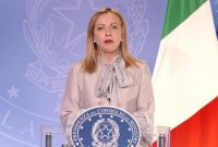 رُم از آزادی زن ایتالیایی بازداشت شده در ایران خبر داد