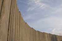 رژیم صهیونیستی در شمال کرانه باختری دیوار ۱۰۰ کیلومتری می‌سازد