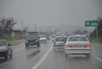 هشدار پلیس راه قزوین نسبت به لغزندگی سطح جاده های استان