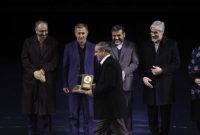 برگزیده جایزه جلال: نوشتن از حاج قاسم برایم فیض الهی بود/ با هدف جایزه دست به قلم نشدم