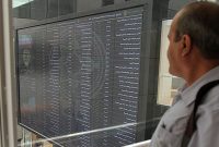 کاهش بیاعتمادی به بورس با رشد ورود پول حقیقی/ شکستهشدن مقاومتهای بازار سهام یکی پس از دیگری کاهش بیاعتمادی به بورس با رشد ورود پول حقیقی/ شکستهشدن مقاومتهای بازار سهام یکی پس از دیگری