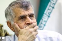 روزگاری که مردم نان نداشتند بخورند اما شاه ژست تمدن و تجدد می‌گرفت