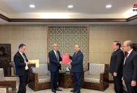 سفیر تونس استوارنامه خود را به وزیر خارجه سوریه تسلیم کرد سفیر تونس استوارنامه خود را به وزیر خارجه سوریه تسلیم کرد