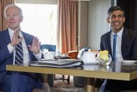 انگلیس به اوکراین بمب خوشه‌ای نمی‌دهد