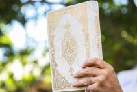 ارمغان دین برای دنیا و آخرت را در صفحه 221 قرآن بخوانید+فیلم، متن و مفاهیم