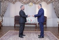 تسلیم رونوشت استوارنامه سفیر ایران به وزیر خارجه تاجیکستان
