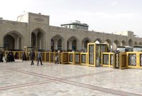 تسهیل ورود و خروج زائران با نصب ۲۰ سازه در ۱۲ ورودی حرم امام رضا(ع)