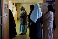 وزیر آموزش و پرورش فرانسه: بیش از 500 مدرسه را در خصوص منع پوشیدن عبا زیر نظر داریم