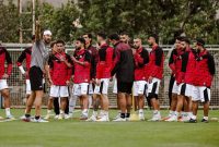 آغاز مجدد تمرینات تراکتور با ۴ غایب