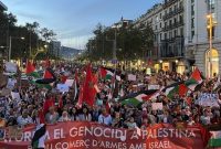 تظاهرات دهها هزار حامی فلسطین در اسپانیا تظاهرات دهها هزار حامی فلسطین در اسپانیا