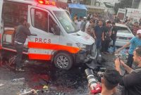 جنایتی دیگر از صهیونیستها: حمله به آمبولانس حامل زخمیها جنایتی دیگر از صهیونیستها: حمله به آمبولانس حامل زخمیها