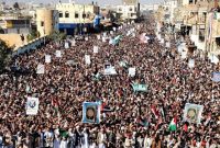 یمنی‌ها به خیابان آمدند؛ «متوقف نمی‌شویم»